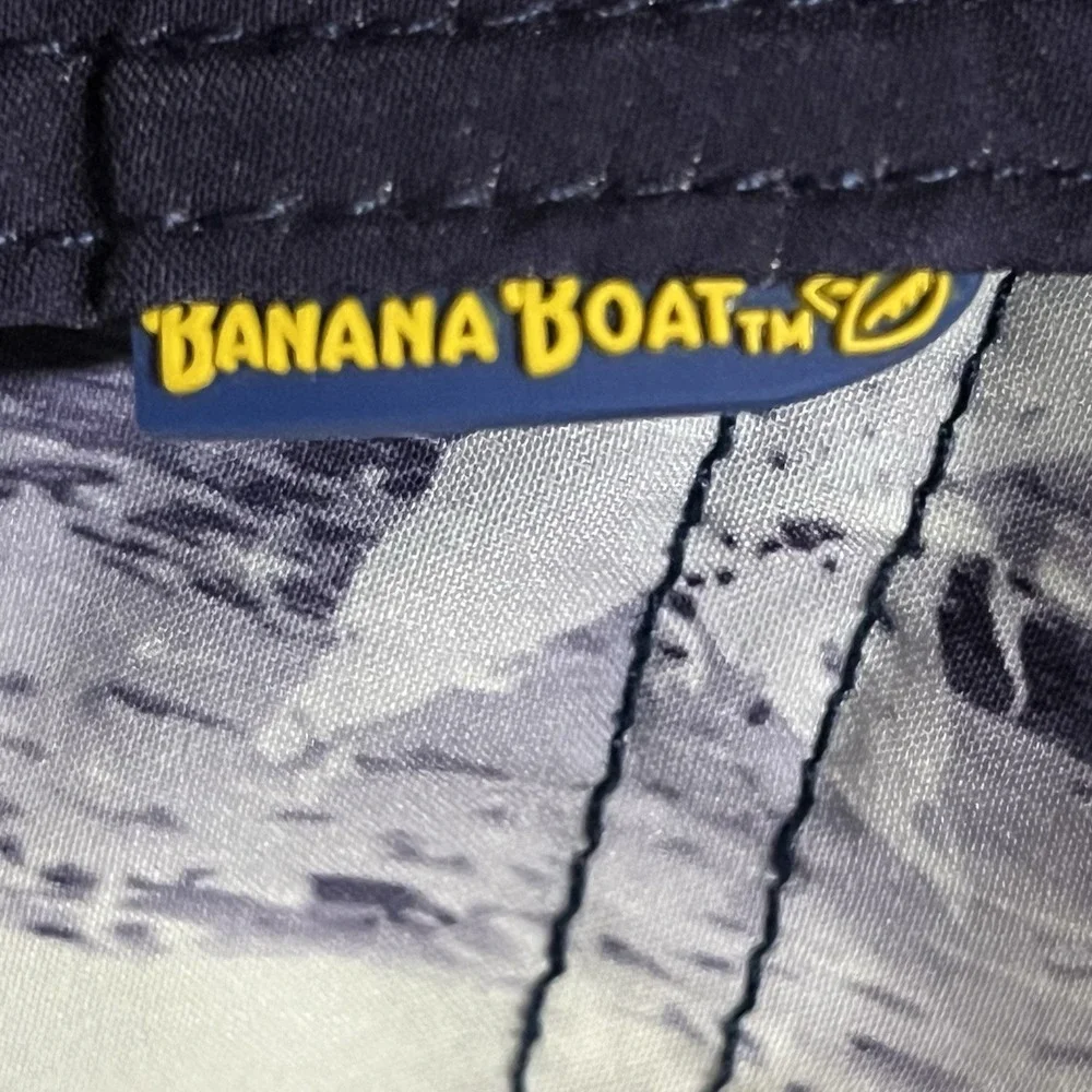 Banana Boat UPF 50+ American Flag Swim Trunks Board Shorts Size‎ Large
